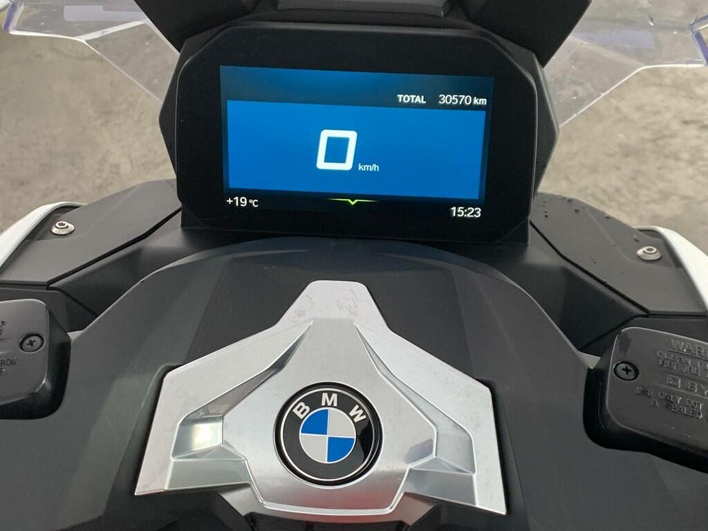 C 400 X