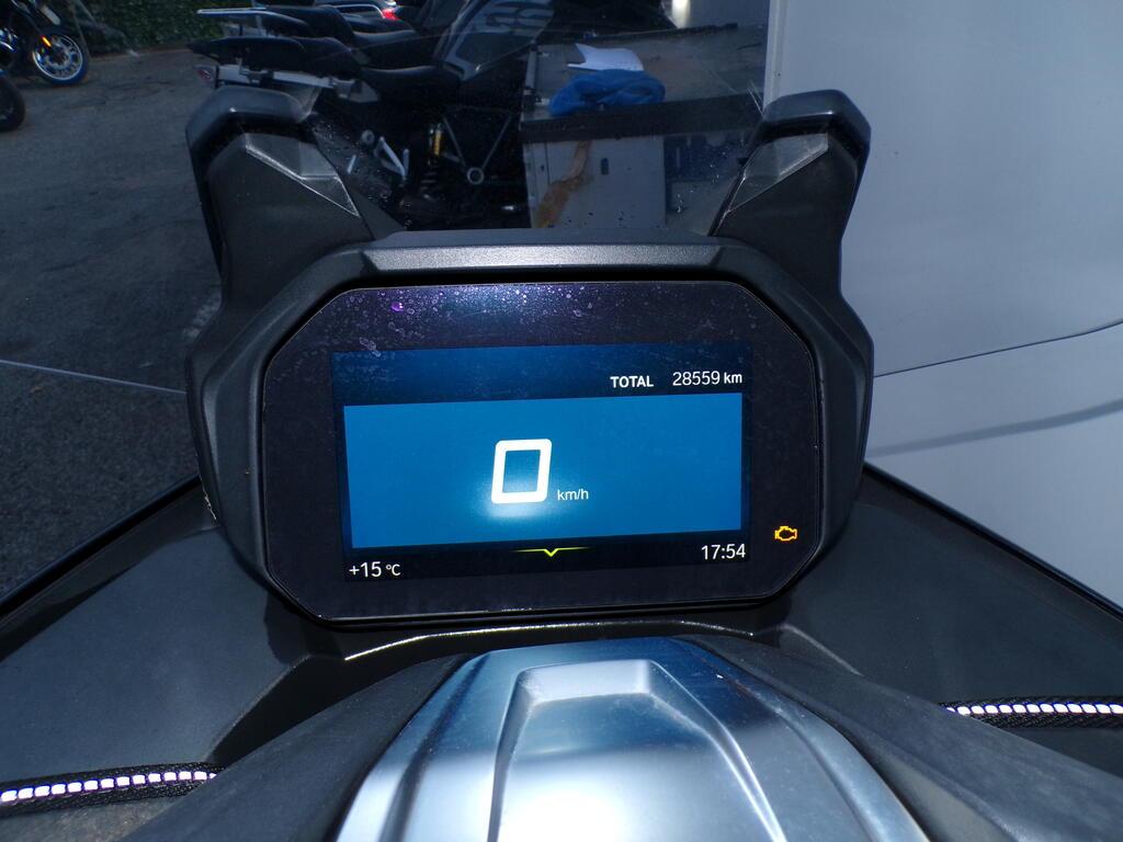 C 400 GT