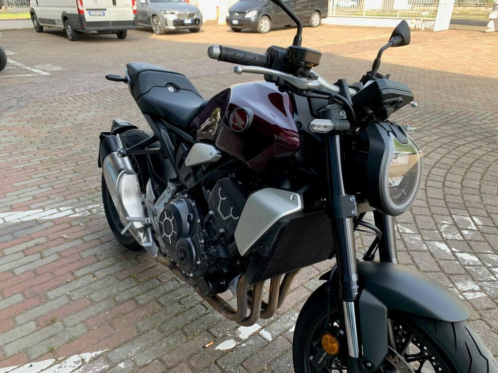 CB 1000 R