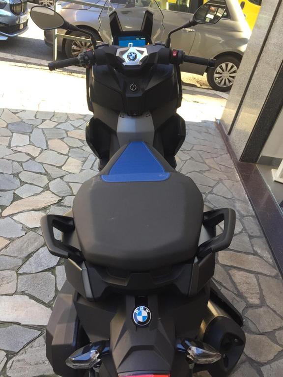 C 400 X