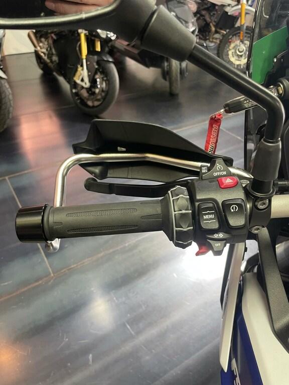 F 900 GS
