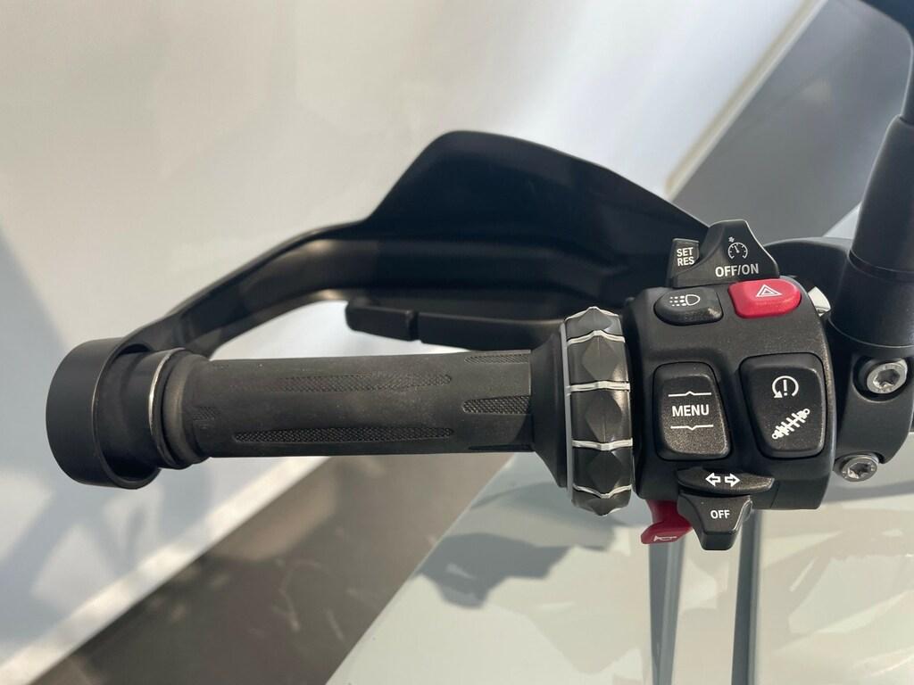 S 1000 XR