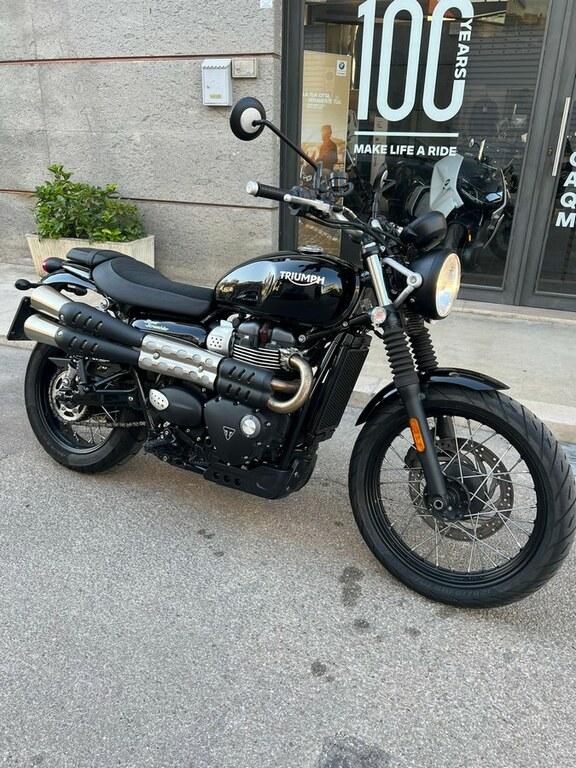 STREET SCRAMBLER 900