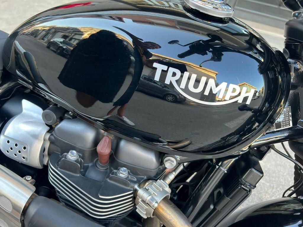 STREET SCRAMBLER 900