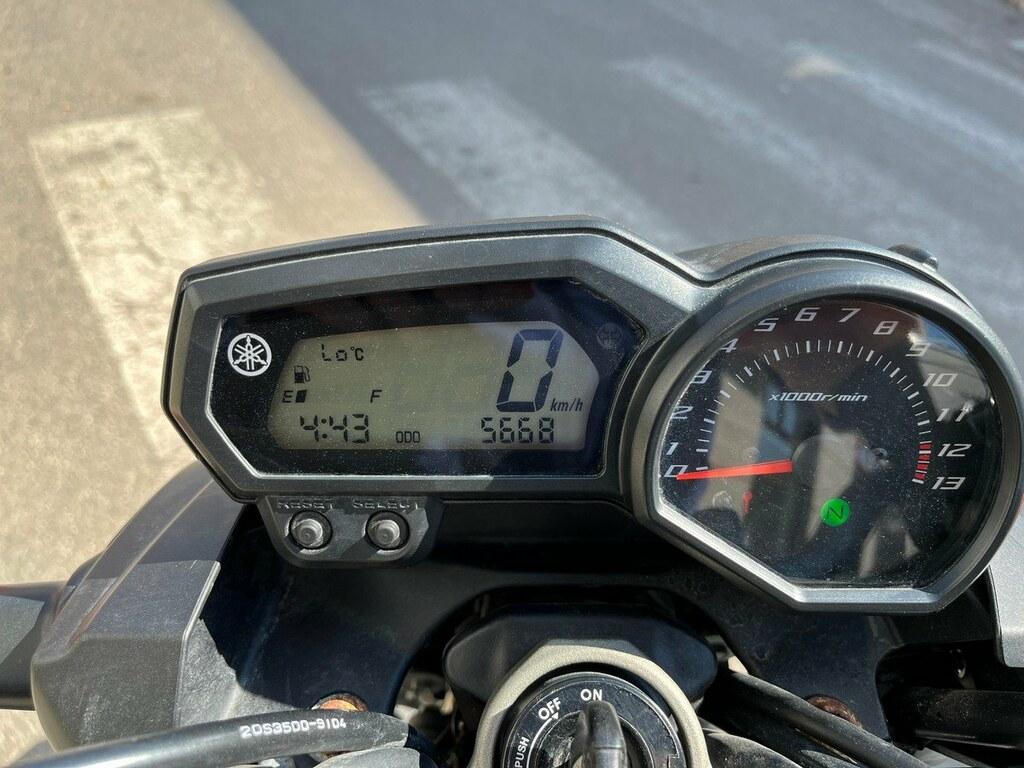 XJ6 600
