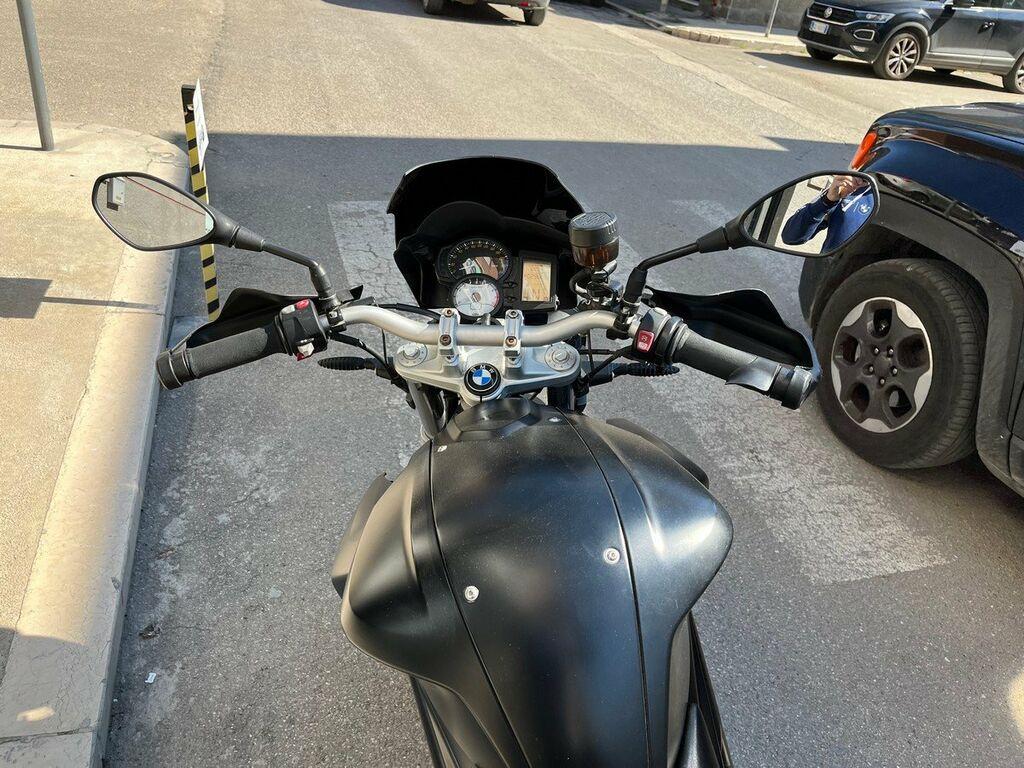 F 800 R