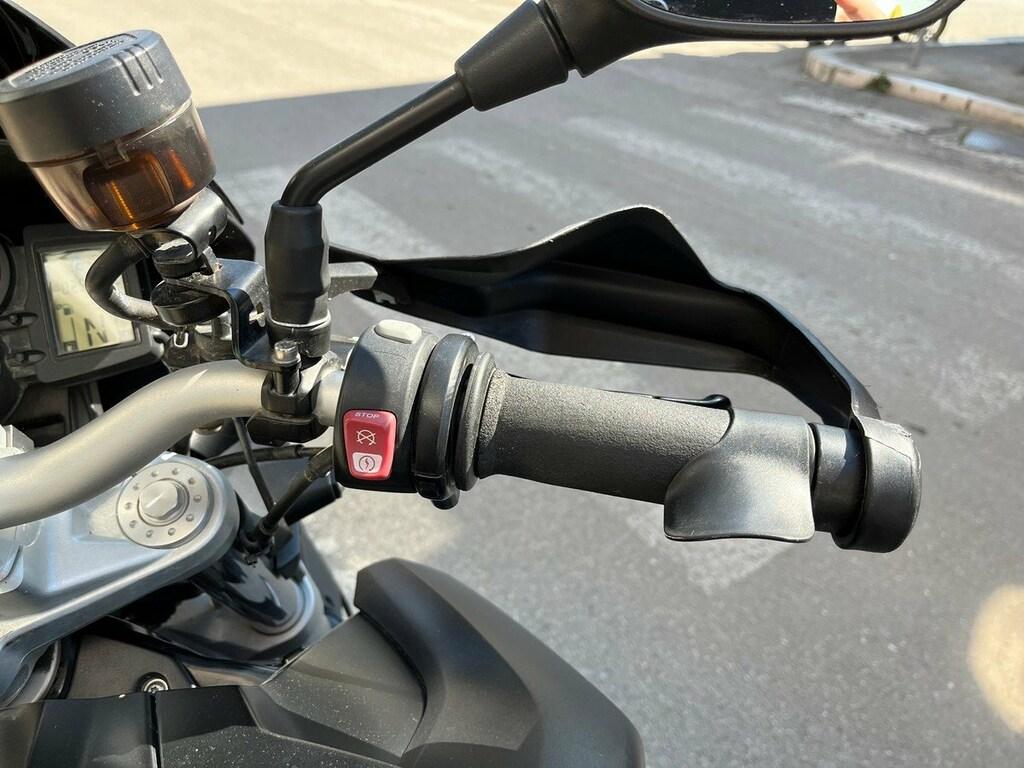 F 800 R