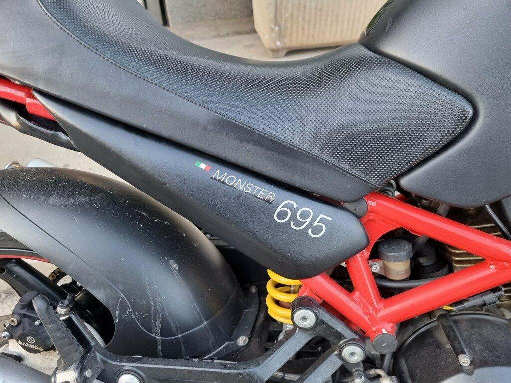 MONSTER 695