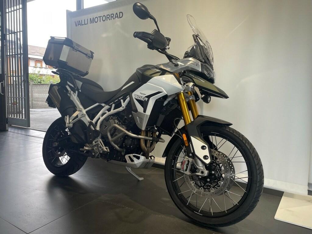 TIGER 900