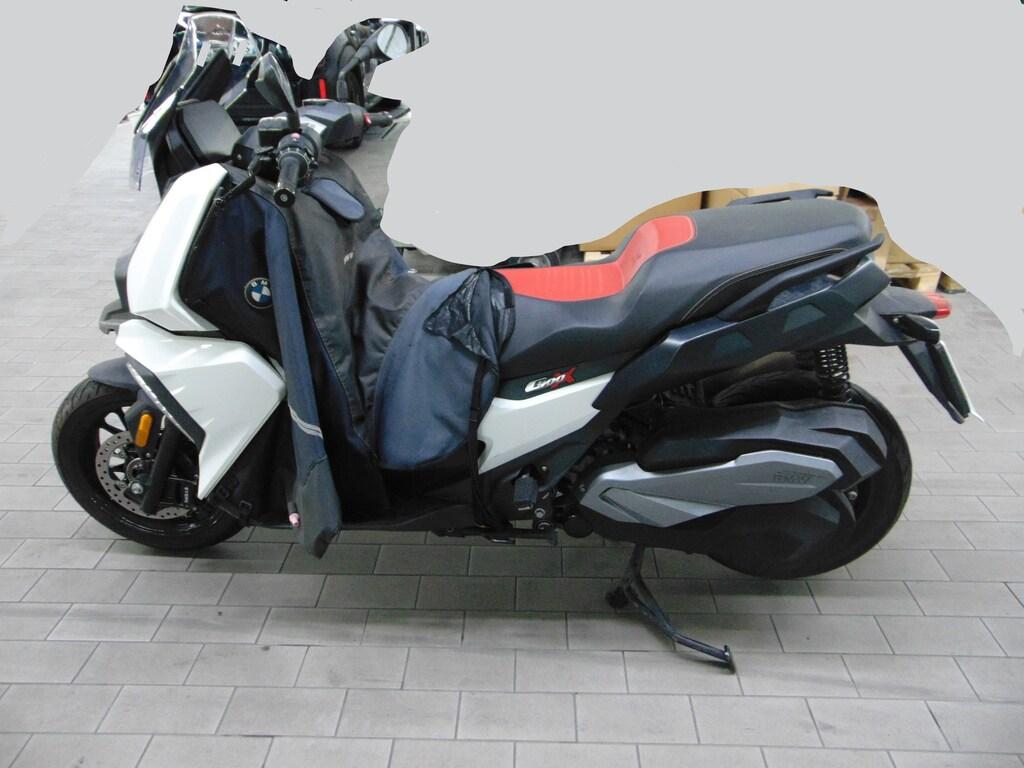 C 400 X