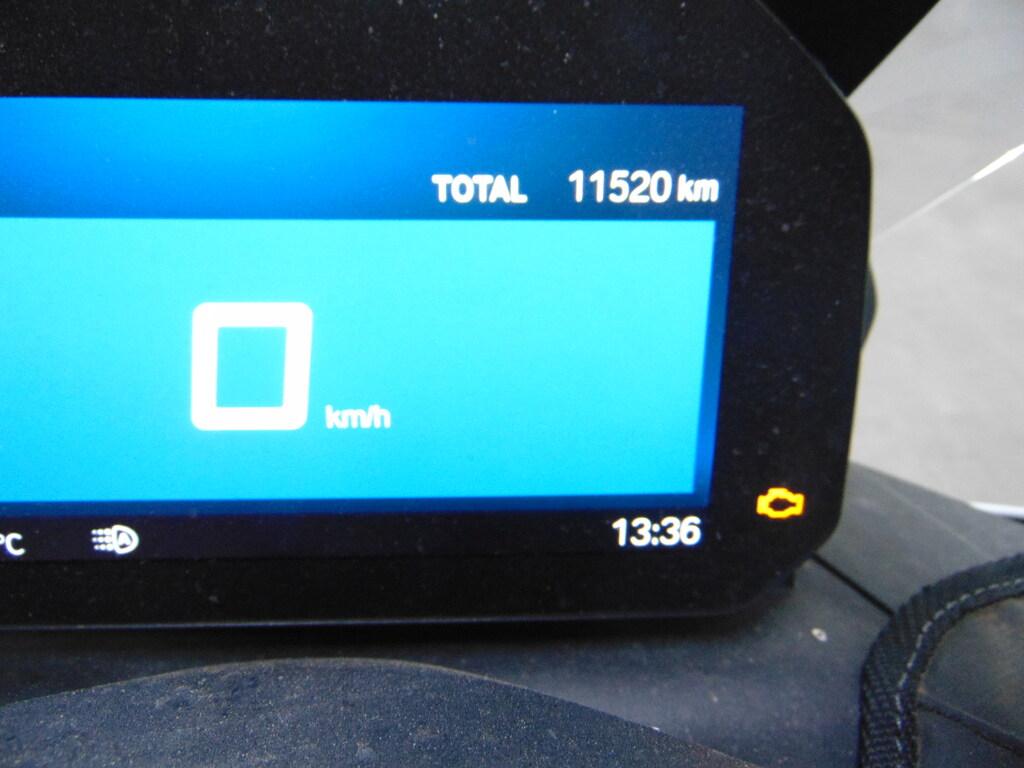 C 400 X