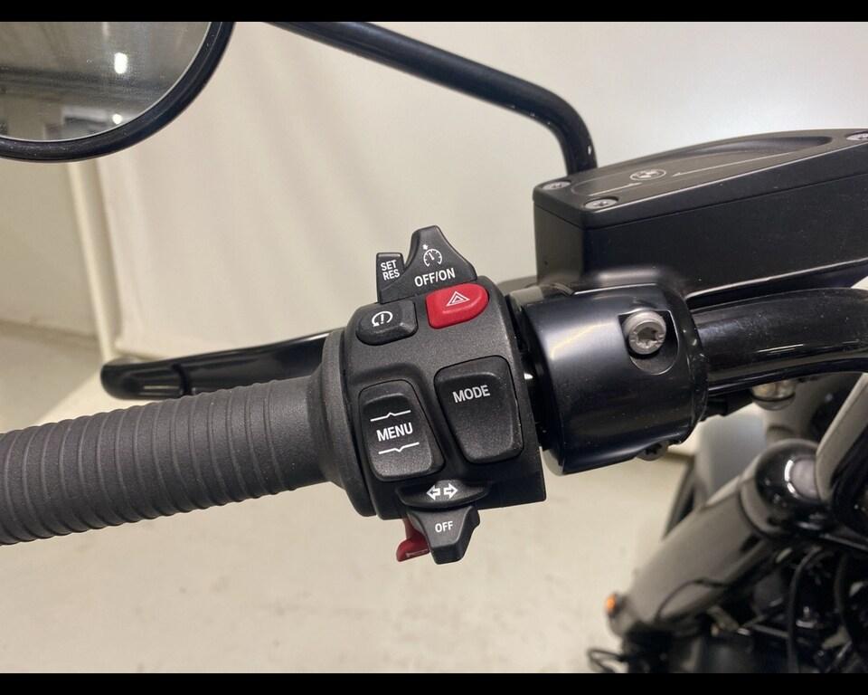R 18