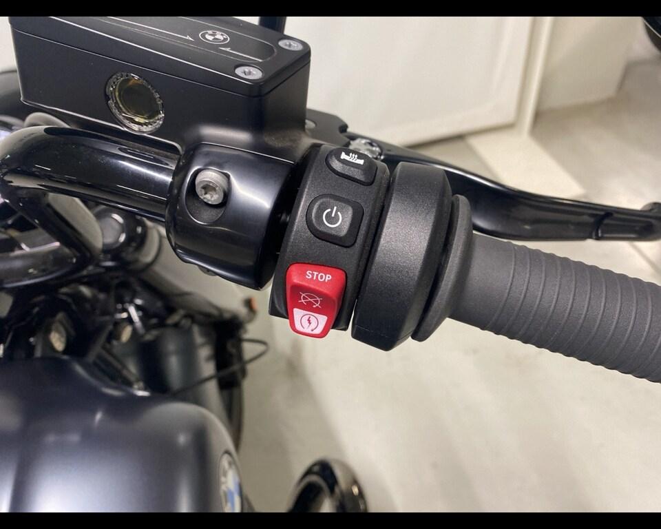 R 18