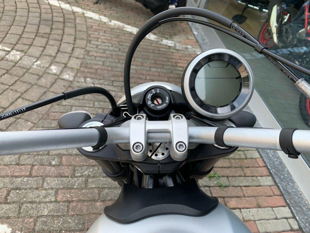 SCRAMBLER 800