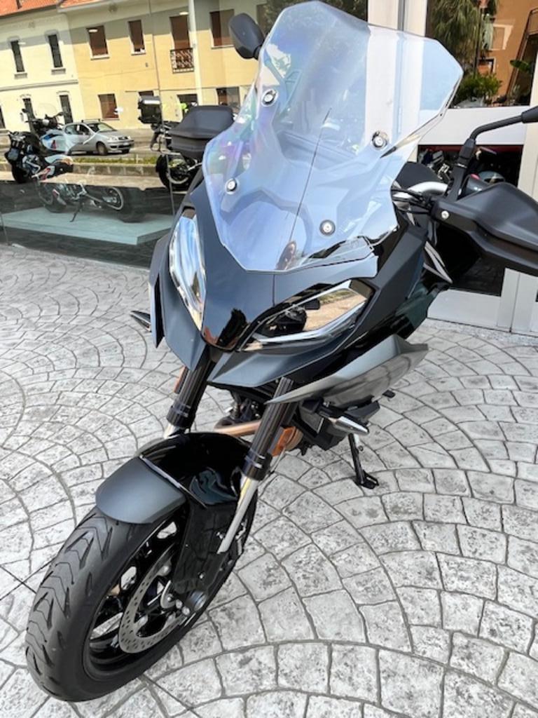 F 900 XR