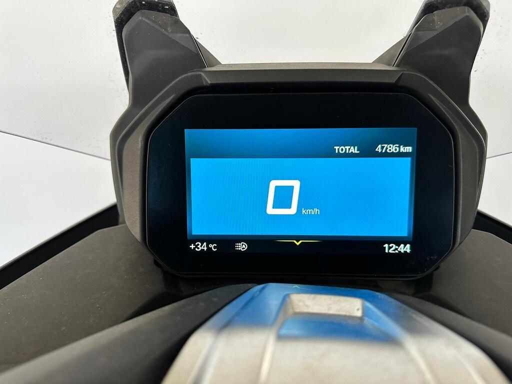 C 400 GT