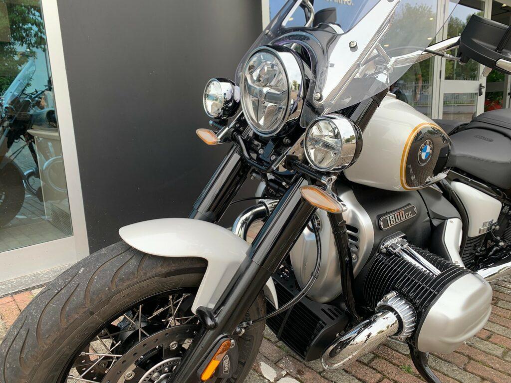 R 18