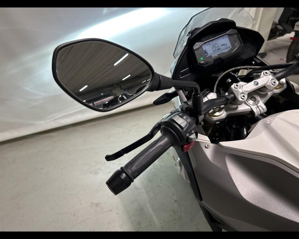 G 310 GS
