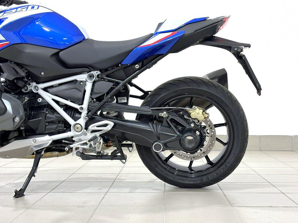 R 1250 R