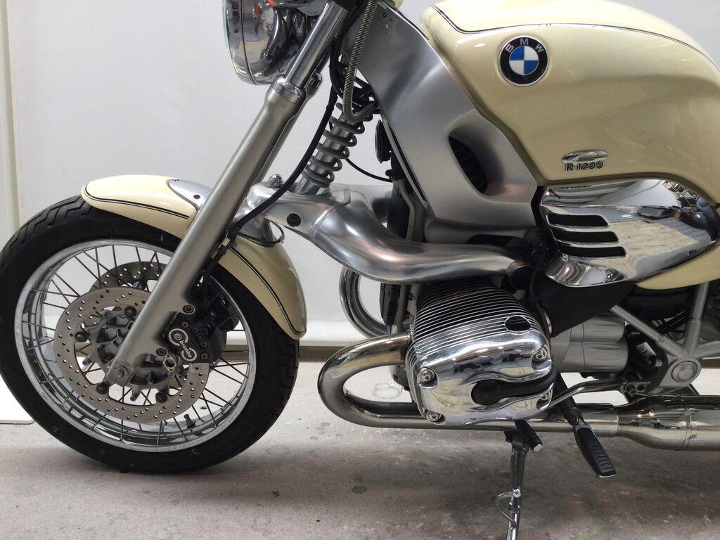 R 1200 C