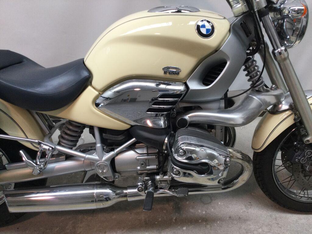 R 1200 C
