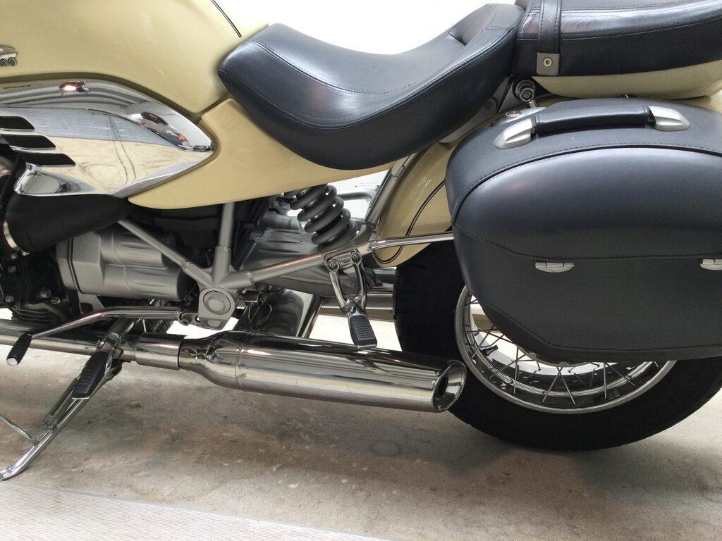R 1200 C