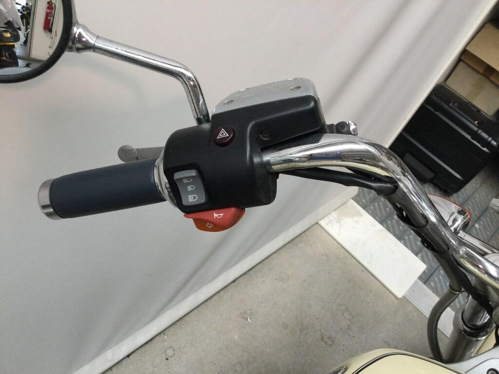 R 1200 C