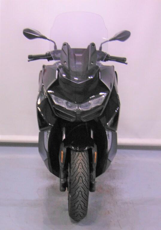 C 400 GT