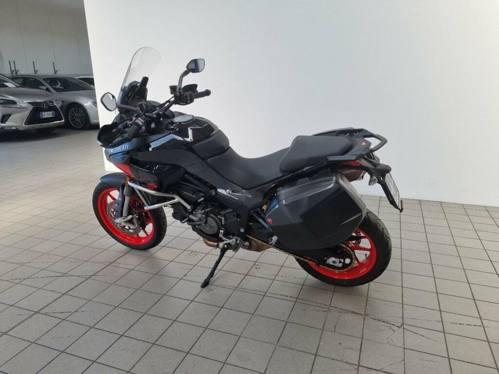 MULTISTRADA V2
