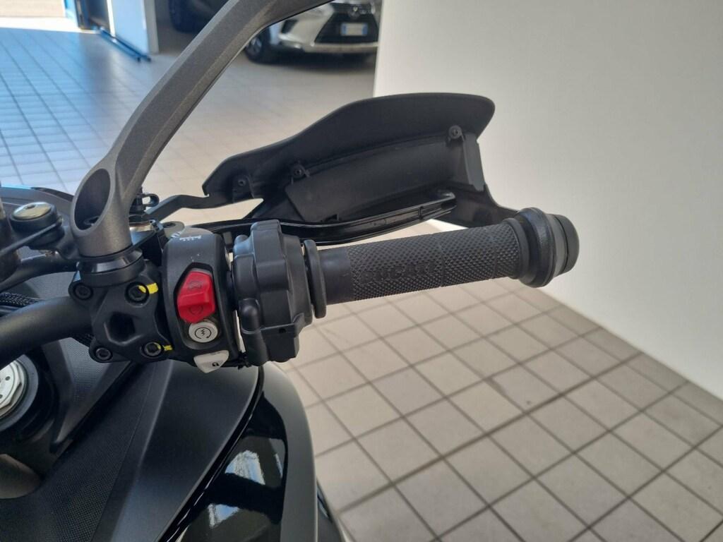 MULTISTRADA V2