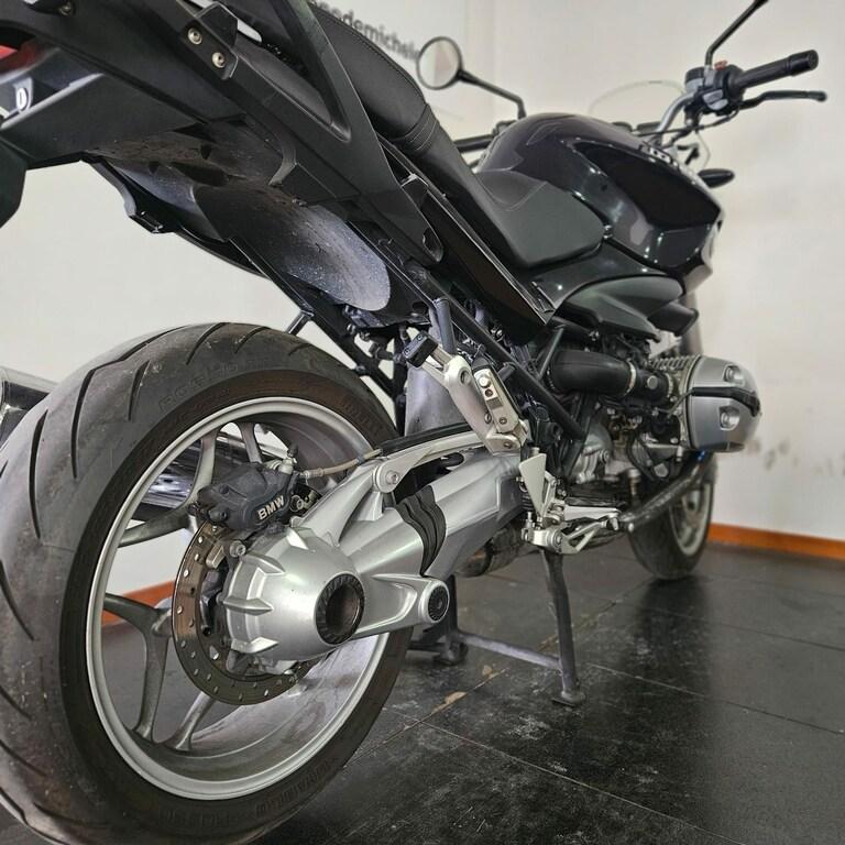 R 1200 R