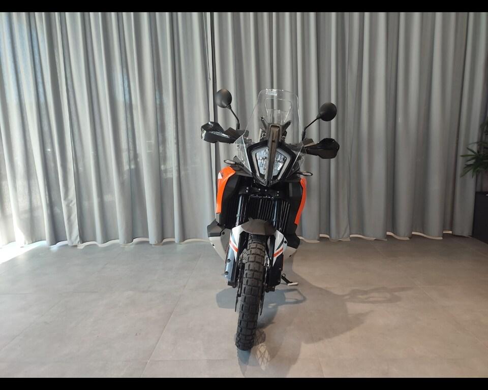 890 ADVENTURE