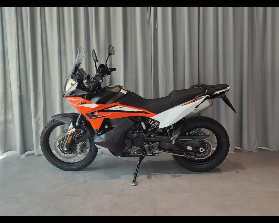 890 ADVENTURE