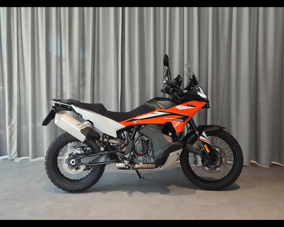 890 ADVENTURE