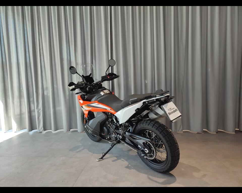 890 ADVENTURE