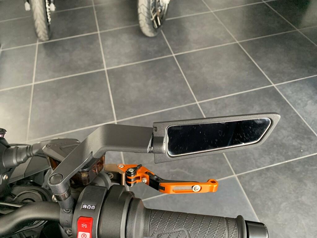 890 DUKE