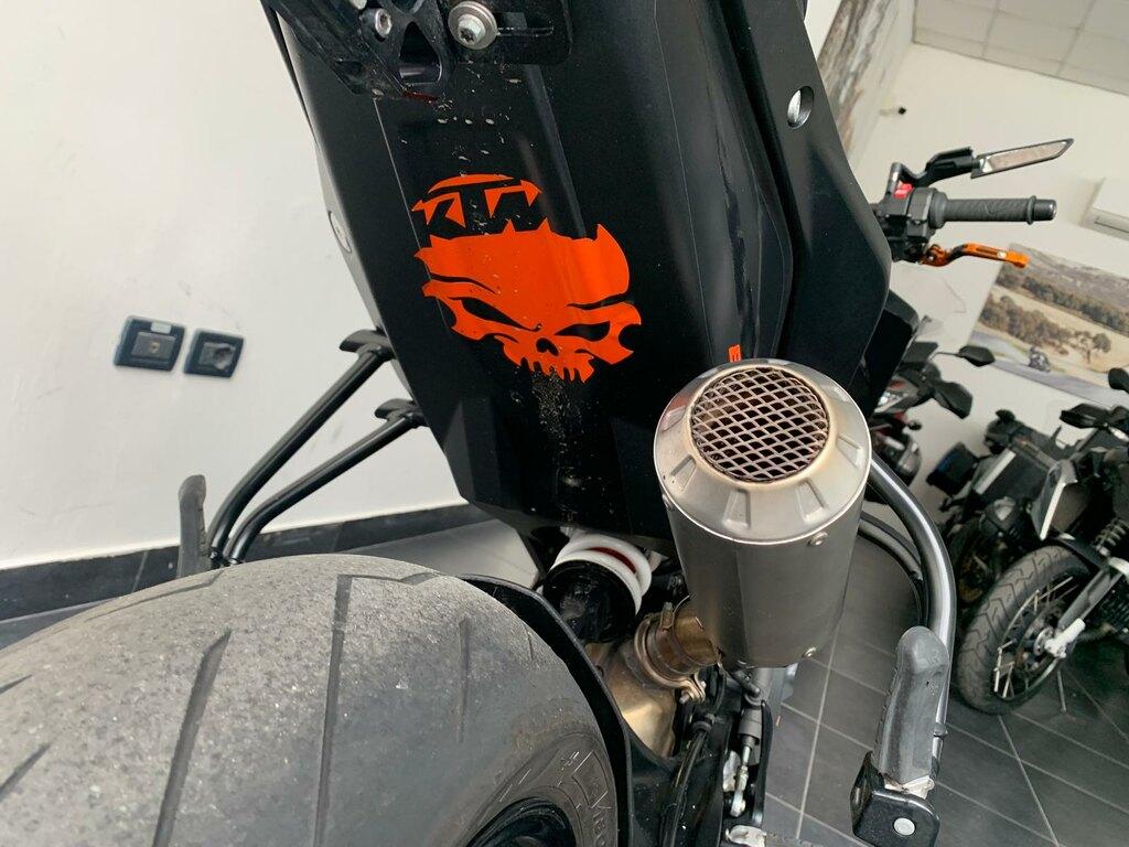 890 DUKE