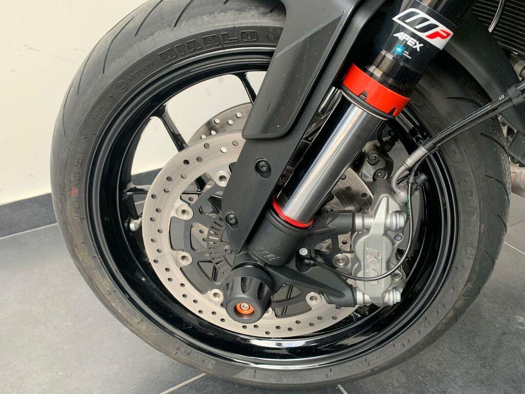 890 DUKE