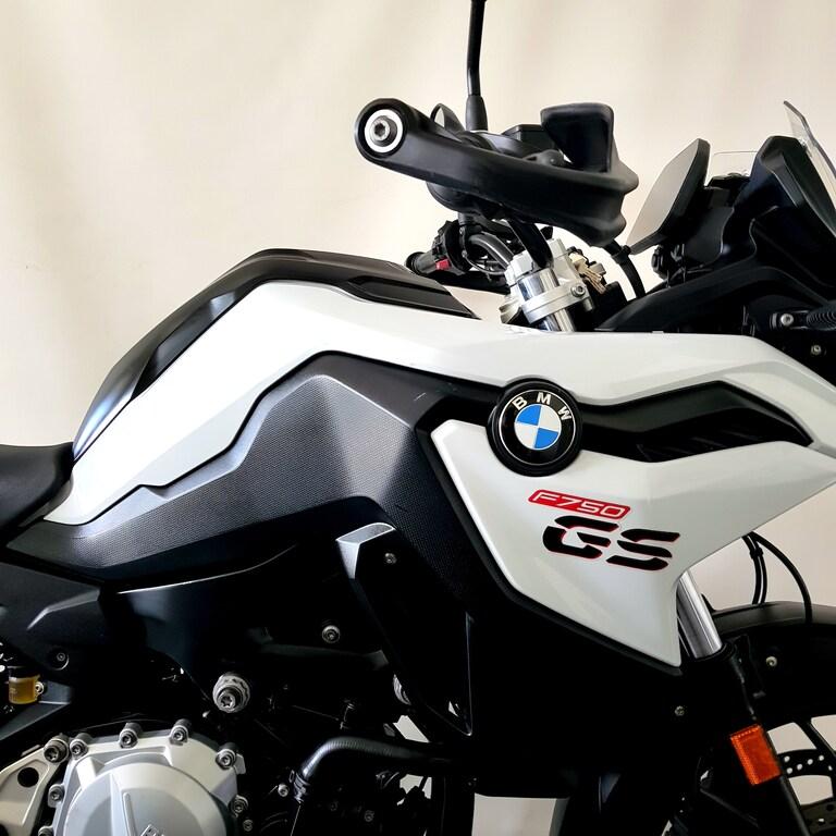 F 750 GS