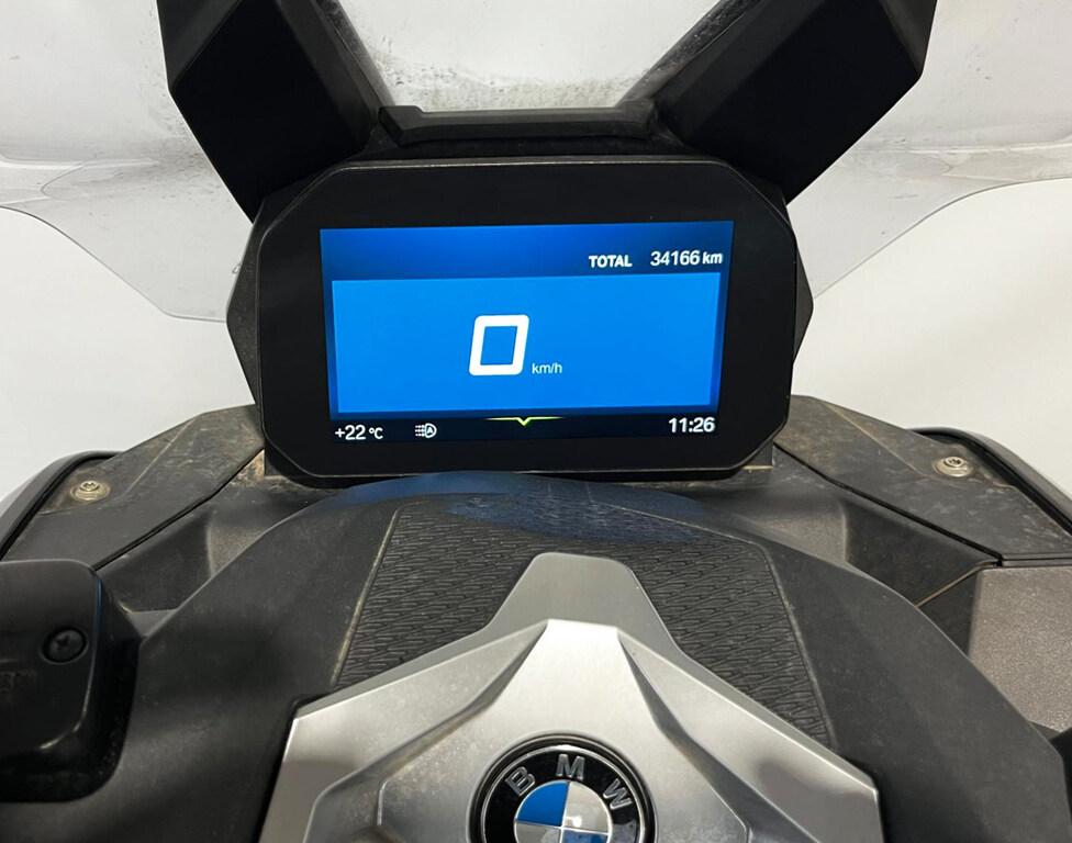 C 400 X
