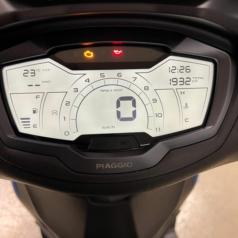 BEVERLY 300