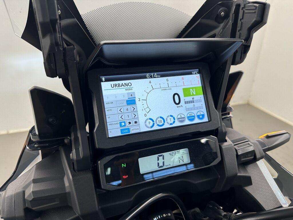 AFRICA TWIN 1100