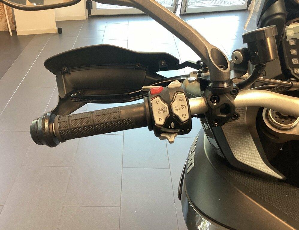 MULTISTRADA V2