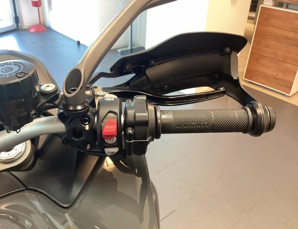 MULTISTRADA V2