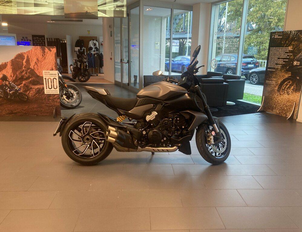 DIAVEL V4