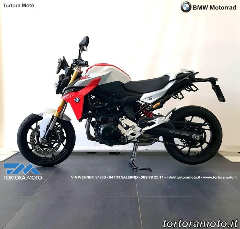 F 900 R