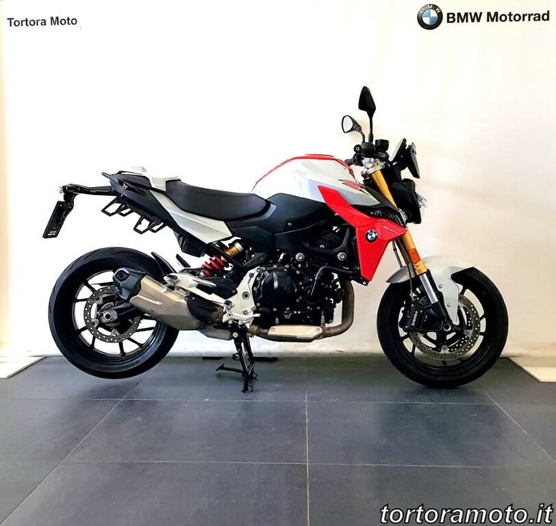 F 900 R