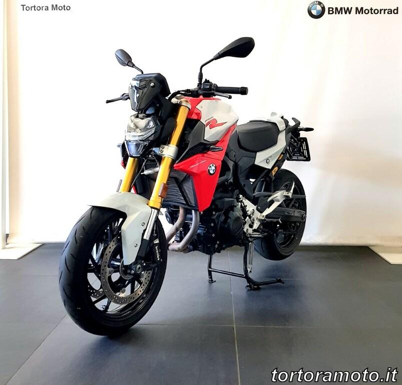 F 900 R
