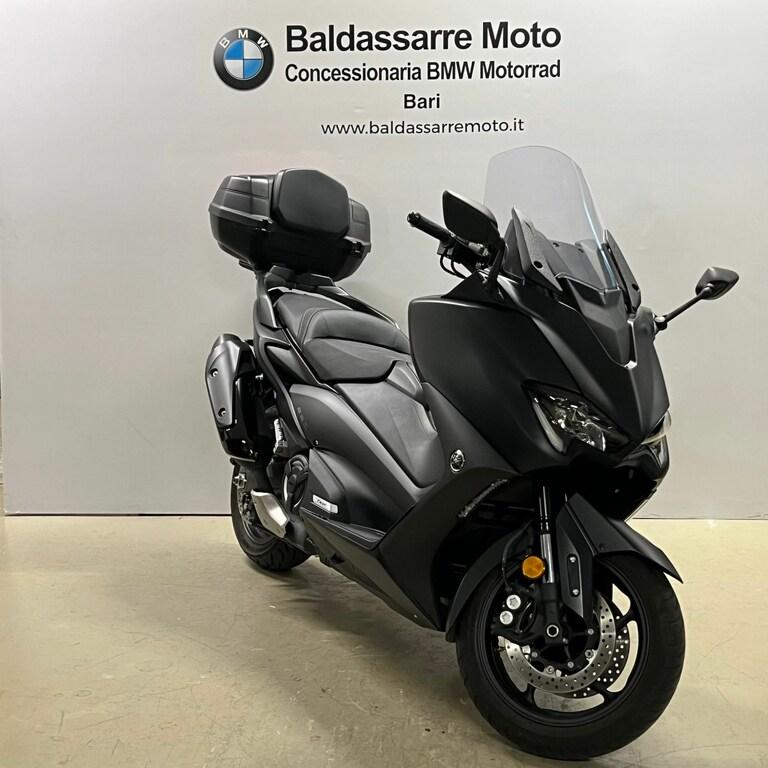 T-MAX 560