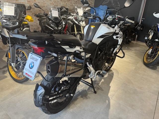 TRK 502